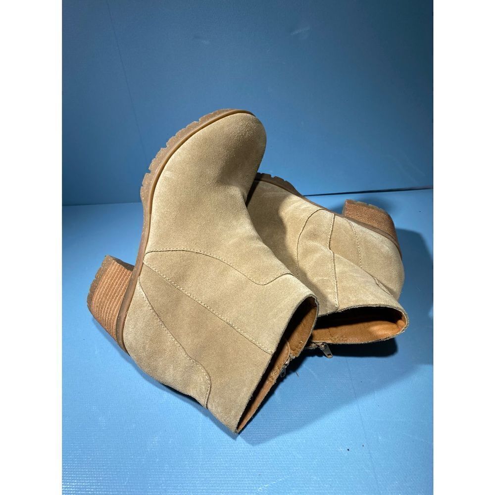 Korks   Women’s Ankle  Suede Boots Size 8M
